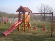 23 Csúszda torony két hintás.jpg 23 Csúszda torony két hintás.jpg